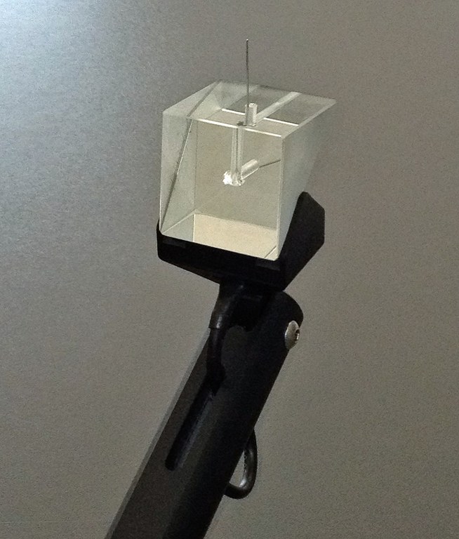 38450 002 with glass prism 654x768